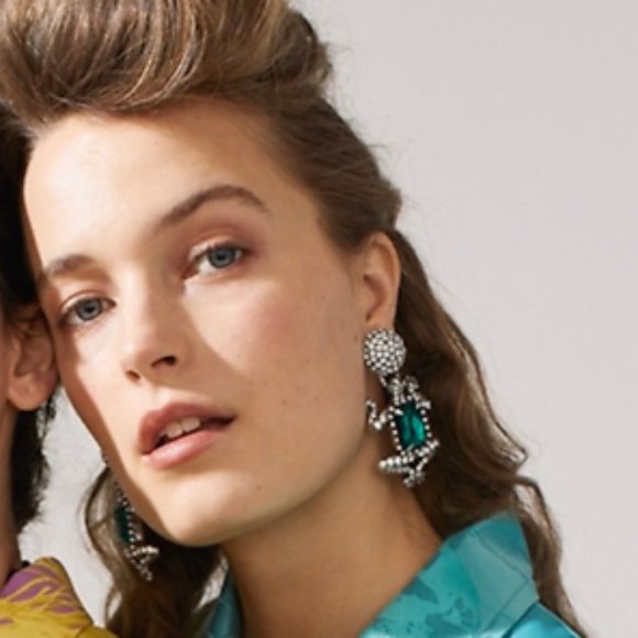 COPY - Iris Apfel x H&M HM Rhinestone Embellished Green Stone Frog Clip On Earr… - Picture 1 of 6